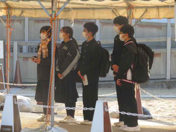 弥富市十四山中学校