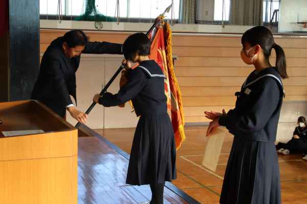 弥富市十四山中学校